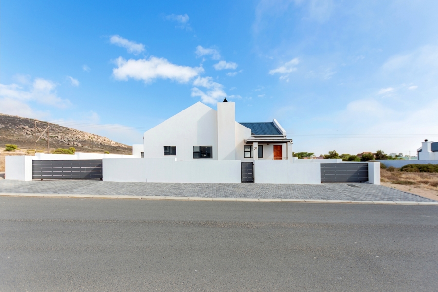4 Bedroom Property for Sale in Harbour Heights Western Cape